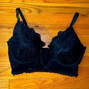 Low V plunge bra